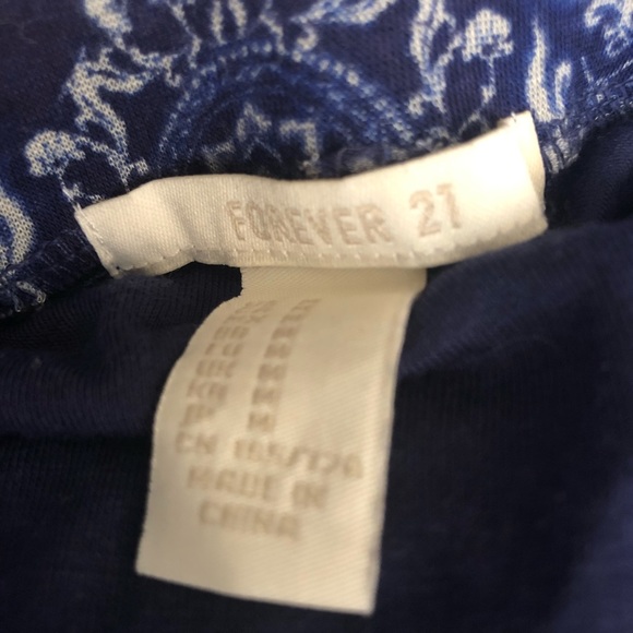 FOREVER 21 BLUE AND WHITE PAISLEY PRINT MAXI SKIRT - Picture 7 of 8